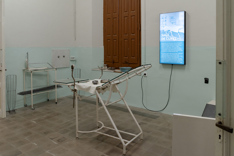 Textos dels Centre d’Interpretació i el consultori mèdic de la colònia de Borgonyà.