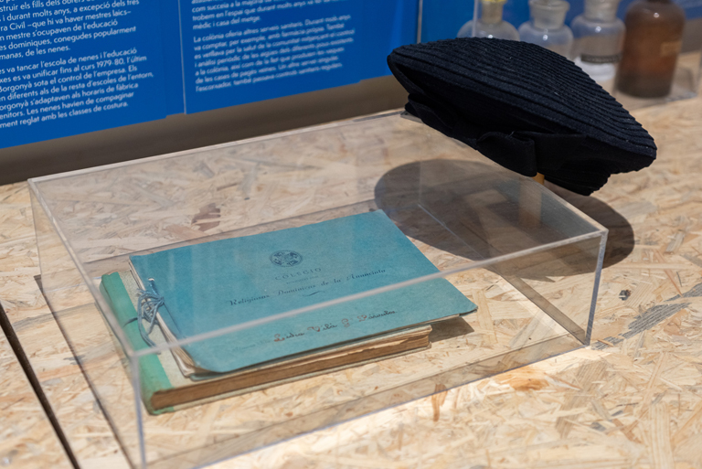 Textos dels Centre d’Interpretació i el consultori mèdic de la colònia de Borgonyà.