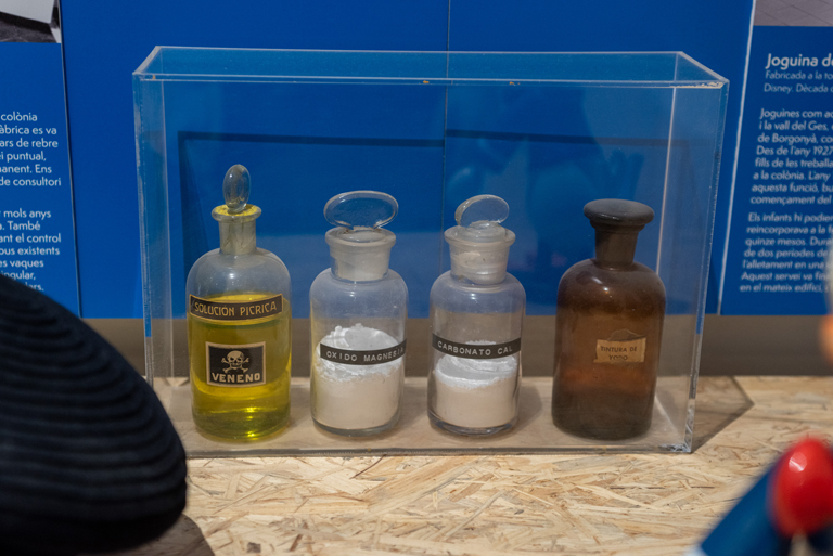 Textos dels Centre d’Interpretació i el consultori mèdic de la colònia de Borgonyà.