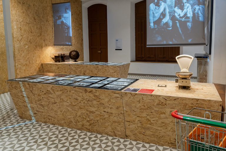 Textos dels Centre d’Interpretació i el consultori mèdic de la colònia de Borgonyà.